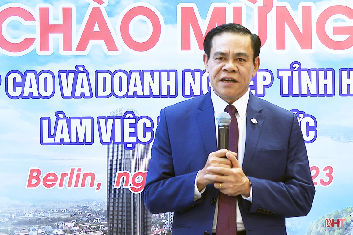 Lãnh đạo Hà Tĩnh chào xã giao Đại sứ quán Việt Nam tại CHLB Đức